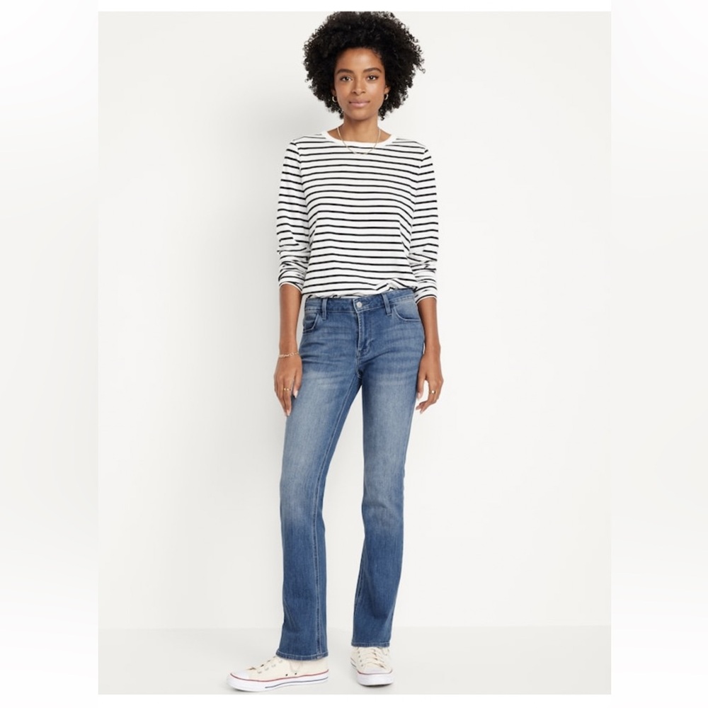 Old Navy Mid-Rise Wow Boot-Cut Jeans, Size 4